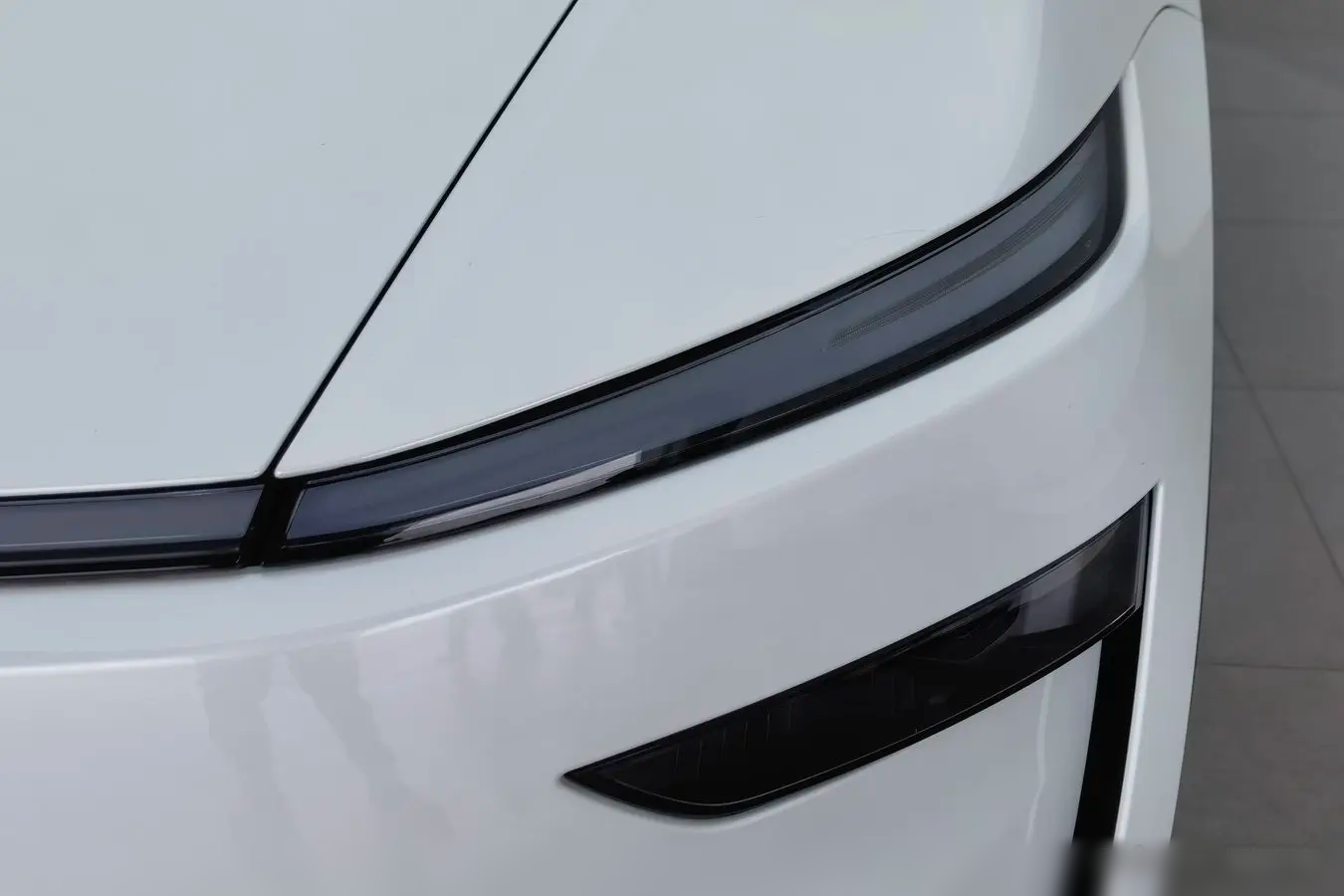 【AIC-JAN40】Tesla Model Y 2025 Long Range All-Wheel Drive version| Chinese Used Car Exporter