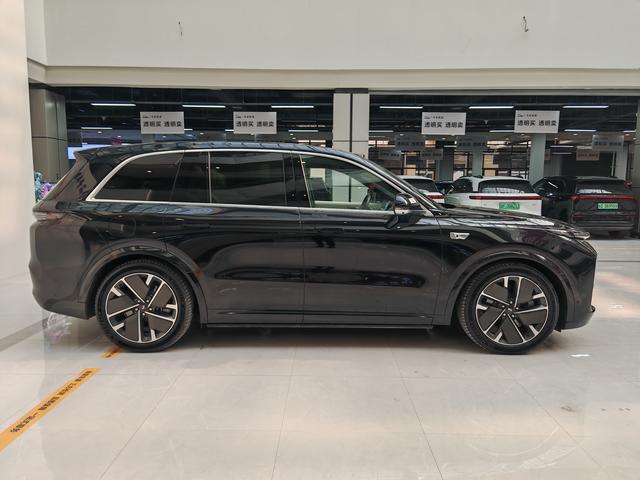 【AIC-JAN31】Li Auto L8 2025 Ultra Smart Upgrade Edition | Chinese Used Car Exporter