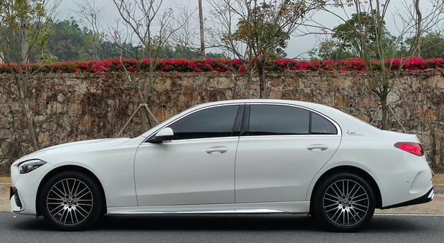 【AIC-JAN18】Mercedes-Benz C-Class 2025 Facelift C 200 L Sport Version| Chinese Used Car Exporter