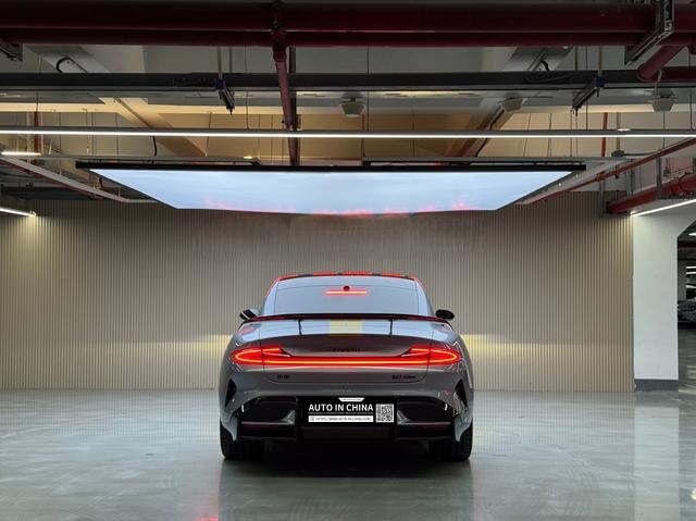 【AIC-JAN01】Xiaomi SU7 Ultra 2025 Standard Edition | Chinese Used Car Exporter