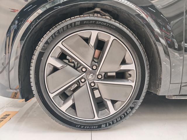 【AIC-JAN31】Li Auto L8 2025 Ultra Smart Upgrade Edition | Chinese Used Car Exporter