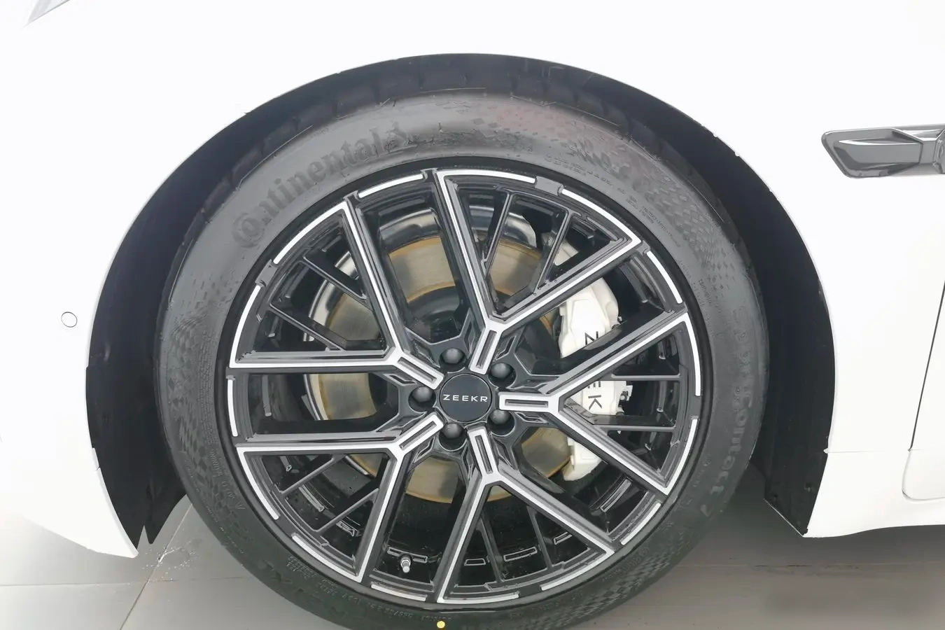 【AIC-JAN09】ZEEKR 001 2026 Ultra Edition 103 kWh AWD | Chinese Used Car Exporter