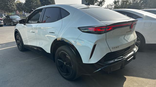 【AIC-JAN60】Volkswagen ID. UNYX 06 2024 Pro Long-Range Edition| Chinese Used Car Exporter