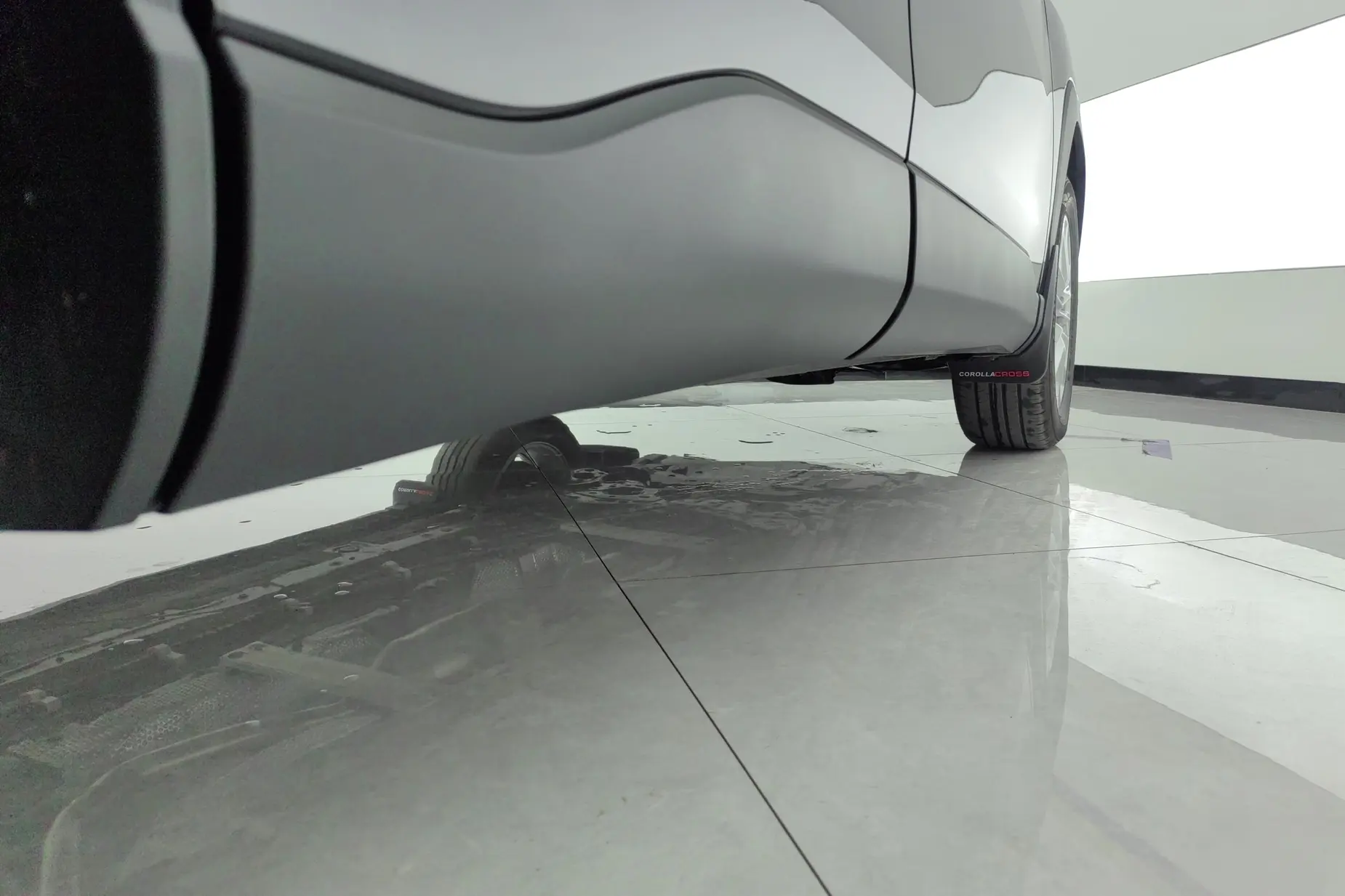 AIC-JAN49】Toyota Corolla Cross 2024 2.0L CVT Pioneer Edition| Chinese Used Car Exporter