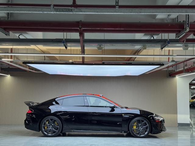 【AIC-MAR21】Xiaomi SU7 Ultra 2025 Standard Edition | Chinese Used Car Exporter