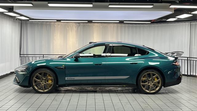 【AIC-MAR24】Xiaomi SU7 Ultra 2025 Standard Edition | Chinese Used Car Exporter