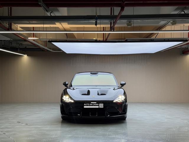 【AIC-MAR28】Xiaomi SU7 Ultra 2025 Standard Edition | Chinese Used Car Exporter