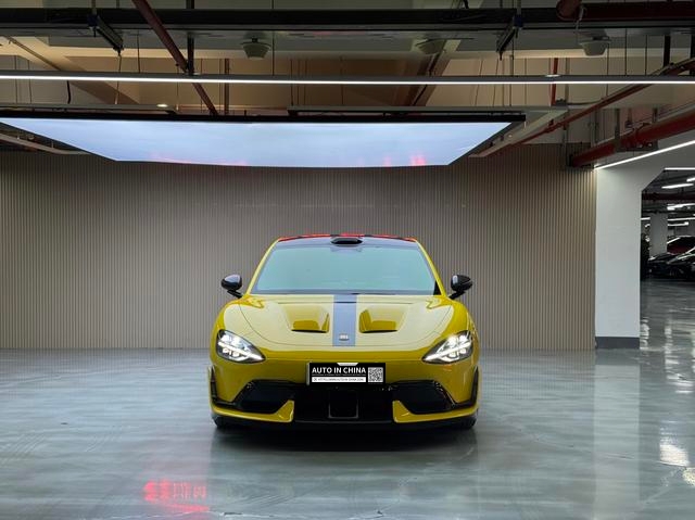 【AIC-MAR54】Xiaomi SU7 Ultra 2025 Standard Edition | Chinese Used Car Exporter