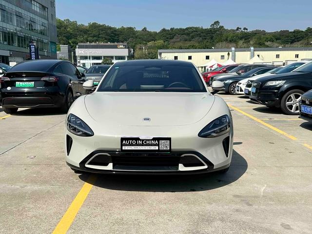 【AIC-MAR65】Xiaomi SU7 2024 Rear-Wheel Drive Standard Long-Range Edition | Chinese Used Car Exporter