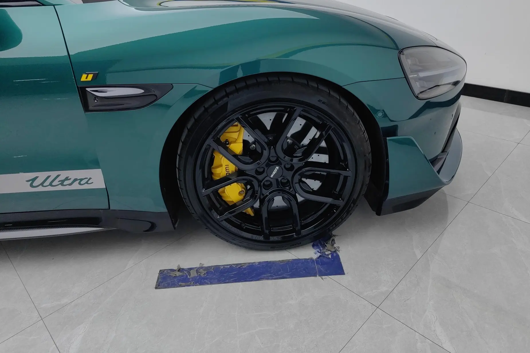 【AIC-MAR14】Xiaomi SU7 Ultra 2025 Standard Edition | Chinese Used Car Exporter