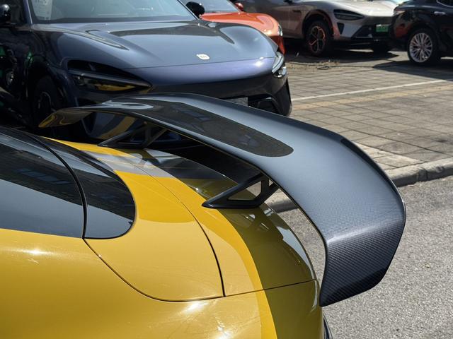 【AIC-MAR11】Xiaomi SU7 Ultra 2025 Standard Edition | Chinese Used Car Exporter