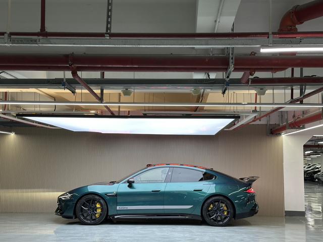 【AIC-MAR12】Xiaomi SU7ウルトラ 2025 スタンダードエディション | 中国の中古車輸出業者