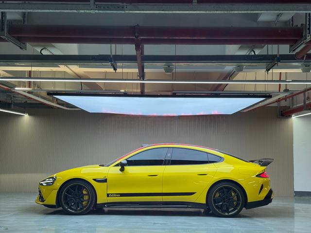 【AIC-MAR26】Xiaomi SU7 Ultra 2025 Standard Edition | Chinese Used Car Exporter