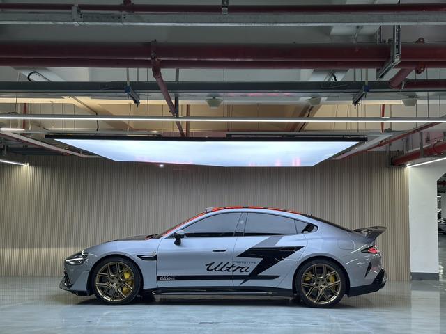 【AIC-MAR35】Xiaomi SU7 Ultra 2025 Standard Edition | Chinese Used Car Exporter