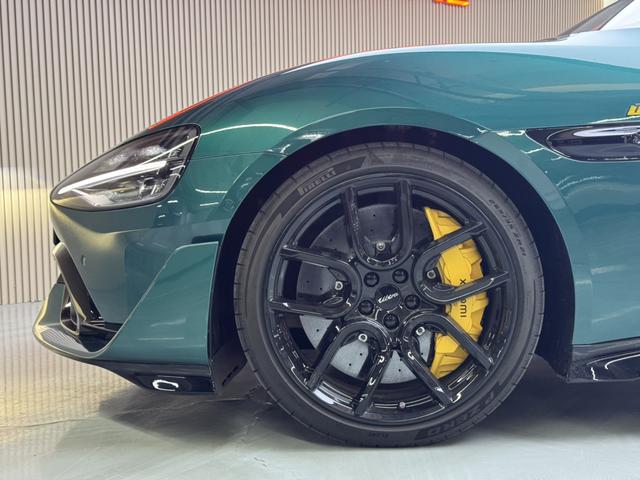 【AIC-MAR40】Xiaomi SU7 Ultra 2025 Standard Edition | Chinese Used Car Exporter