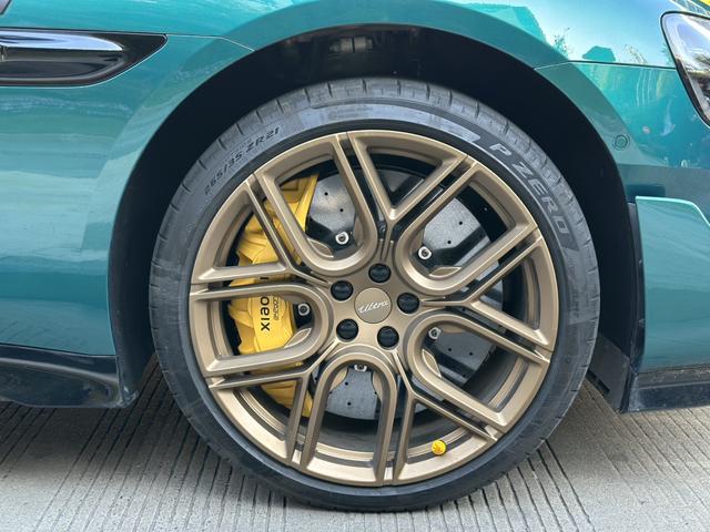 【AIC-MAR44】Xiaomi SU7 Ultra 2025 Standard Edition | Chinese Used Car Exporter