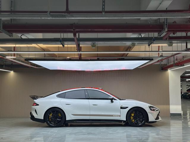 【AIC-MAR47】Xiaomi SU7 Ultra 2025 Standard Edition | Chinese Used Car Exporter