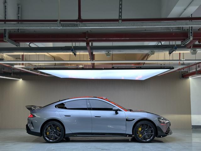 【AIC-MAR57】Xiaomi SU7 Ultra 2025 Standard Edition | Chinese Used Car Exporter