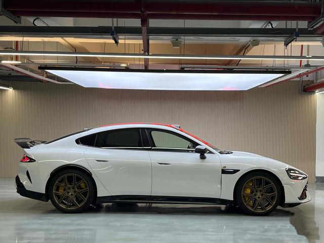 【AIC-MAR63】Xiaomi SU7 Ultra 2025 Standard Edition | Chinese Used Car Exporter