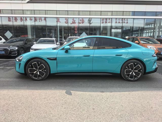 【AIC-MAR73】Xiaomi SU7 2024 Rear-Wheel Drive Standard Long-Range Edition | Chinese Used Car Exporter