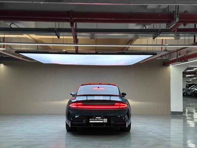 【AIC-MAR12】Xiaomi SU7ウルトラ 2025 スタンダードエディション | 中国の中古車輸出業者