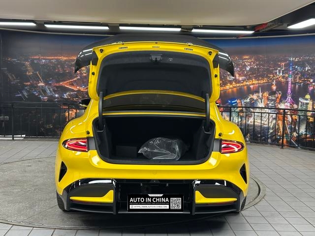 【AIC-MAR13】Xiaomi SU7 Ultra 2025 Standard Edition | Chinese Used Car Exporter