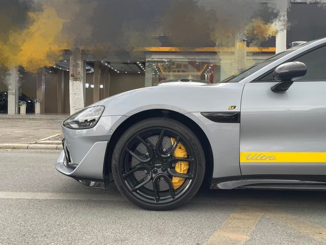 【AIC-MAR18】Xiaomi SU7 Ultra 2025 Standard Edition | Chinese Used Car Exporter