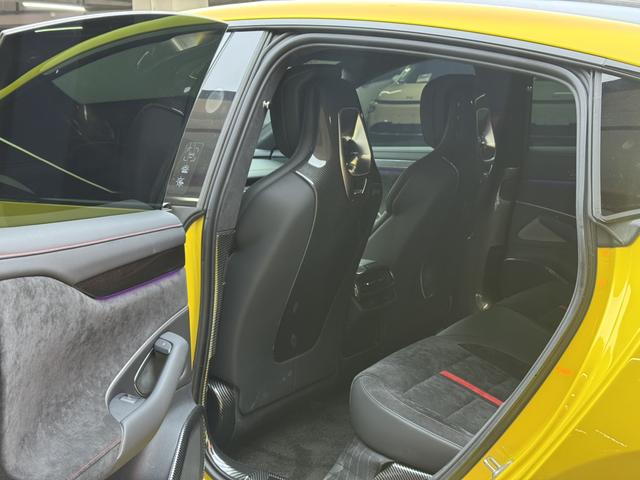 【AIC-MAR26】Xiaomi SU7 Ultra 2025 Standard Edition | Chinese Used Car Exporter