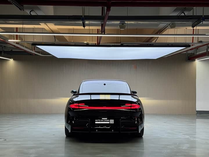 【AIC-MAR38】Xiaomi SU7 Ultra 2025 Standard Edition | Chinese Used Car Exporter