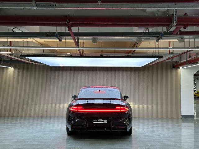 【AIC-MAR49】Xiaomi SU7 Ultra 2025 Standard Edition | Chinese Used Car Exporter