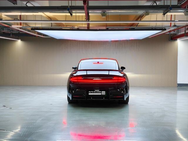 【AIC-MAR60】Xiaomi SU7 Ultra 2025 Standard Edition | Chinese Used Car Exporter