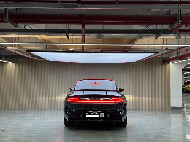 【AIC-MAR61】Xiaomi SU7 Ultra 2025 Standard Edition | Chinese Used Car Exporter