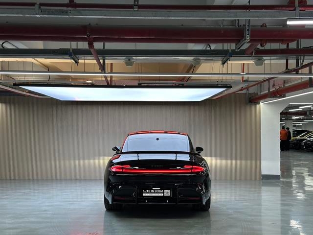 【AIC-MAR64】Xiaomi SU7 Ultra 2025 Standard Edition | Chinese Used Car Exporter