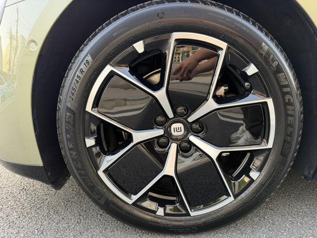 【AIC-MAR69】Xiaomi SU7 2024 Rear-Wheel Drive Standard Long-Range Edition | Xitoy ishlatilgan avtomobillar eksportchisi