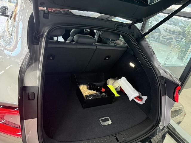 【AIC-MAR99】Xiaomi YU7 2025 Model – Long Battery Life Rear-Wheel Drive Edition | Chinese Used Car Exporter