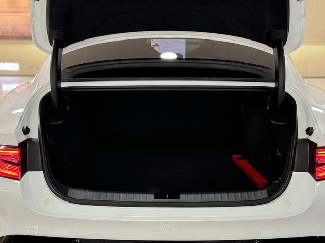 【AIC-MAR34】Xiaomi SU7 Ultra 2025 Standard Edition | Chinese Used Car Exporter