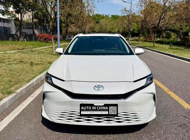 【AIC-APR95】Toyota Camry 2024 2.0Edição de luxo GVP| Exportador Chinês de Carros Usados