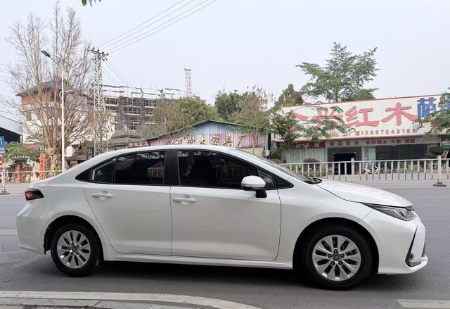 【AIC-APR80】Toyota Corolla 2021 1.5L CVT Pioneer Edition| ผู้ส่งออกรถยนต์ใช้แล้วของจีน