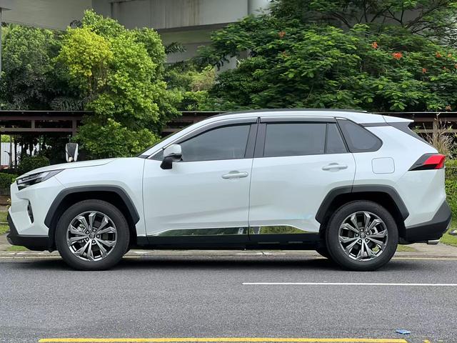 【AIC-APR91】Toyota RAV4 2023 2.0L CVT FWD Stylish Plus Edition| ผู้ส่งออกรถยนต์ใช้แล้วของจีน