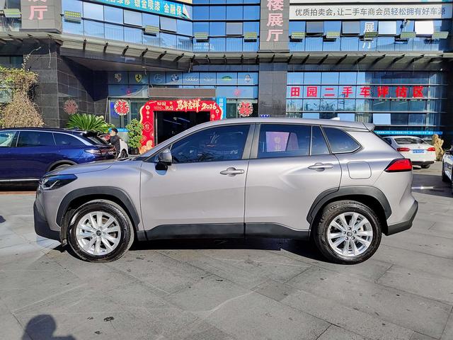 【AIC-APR99 】تويوتا كورولا كروس 2024 2.0L CVT Pioneer Edition| مصدر السيارات الصينية المستعملة