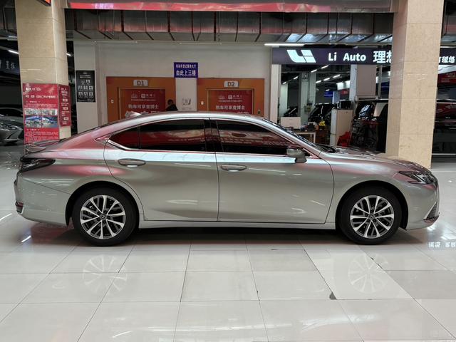 【AIC-APR154】2025 Lexus ES 300h Premium Enjoyment Edition| Exportador Chinês de Carros Usados