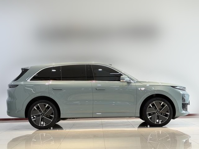 【AIC-APR167】2025 Li Auto L6 Max Smart Facelift Edition| مصدر السيارات الصينية المستعملة