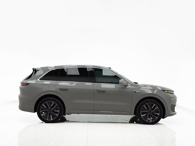 【AIC-APR180】2025 Li Auto L6 Max Smart Facelift Edition| Chinese Used Car Exporter
