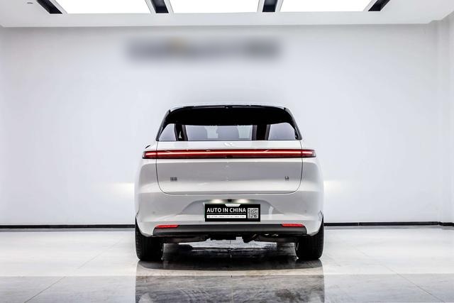 【AIC-APR182】 2025 Li Auto L6 Max Smart Facelift Edition| Chinesischer Gebrauchtwagenexporteur