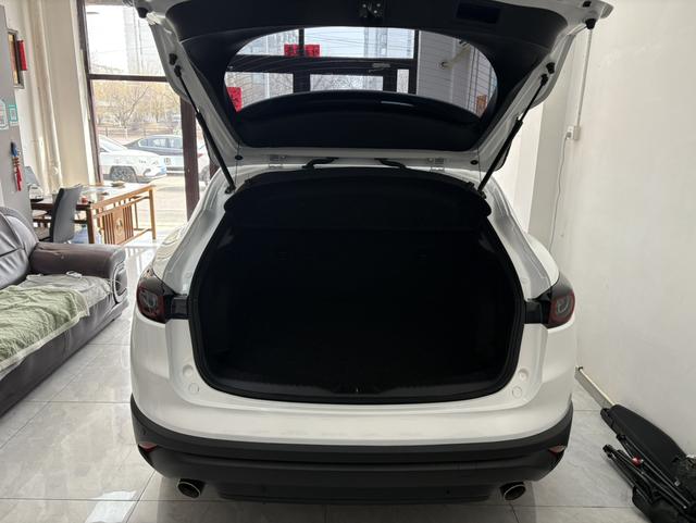 【AIC-APR51】Mazda CX-4 2021 2.0L FWD Skyactiv Premium Edition| ผู้ส่งออกรถยนต์ใช้แล้วของจีน