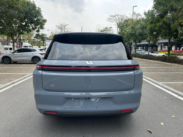 【AIC-APR204】Li Auto L7 2025 Ultra Smart Upgrade Edition | Chinese Used Car Exporter