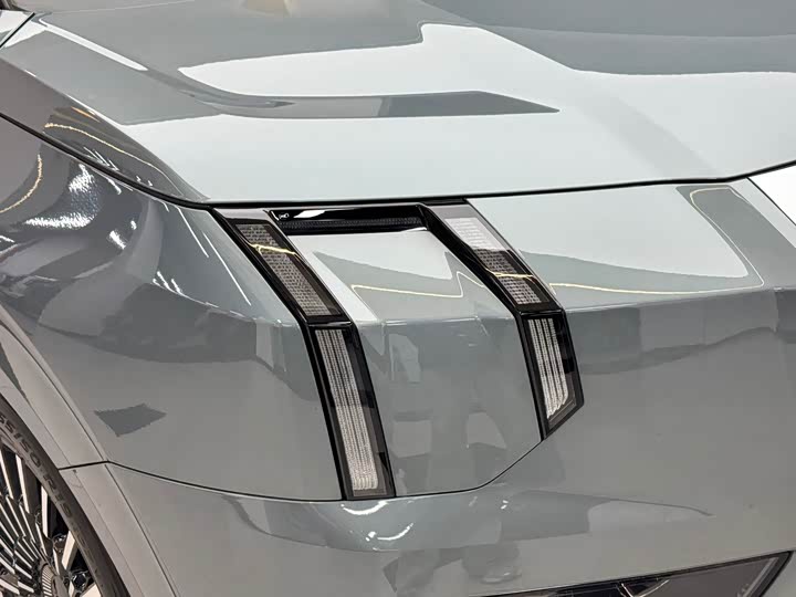 【AIC-MAY14】ZEEKR 009 2024 7-Seat Aisle Edition AWD 108 kWh | Chinese Used Car Exporter