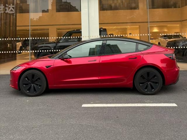 【AIC-MAY55】Tesla Model 3 2025 نسخة الدفع بالعجلات الخلفية| مصدر السيارات الصينية المستعملة