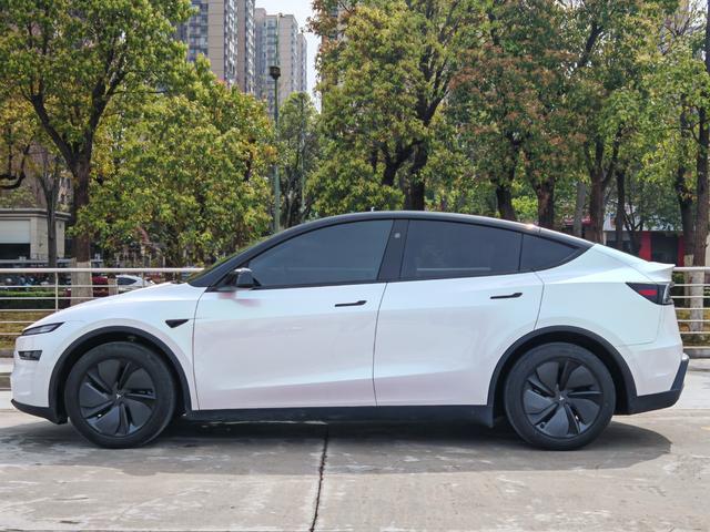 【AIC-MAY63】Tesla ModelY 2025 الدفع بالعجلات الخلفية الطبعة الأولى| مصدر السيارات الصينية المستعملة