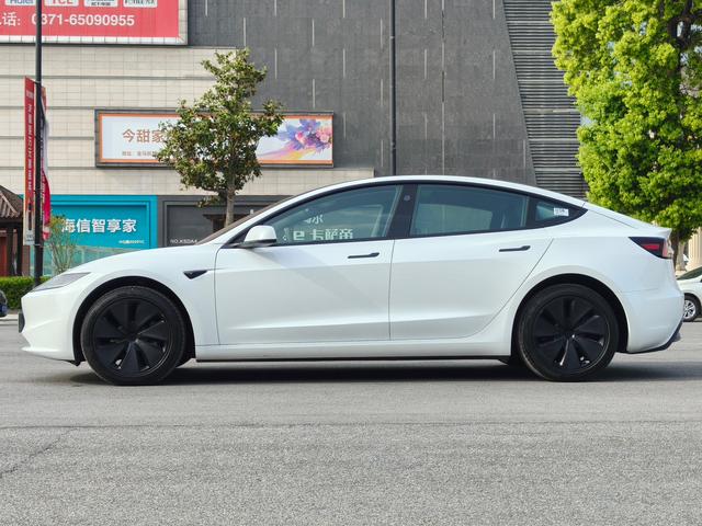 【AIC-MAY45】Tesla Model 3 2025 Rear-Wheel Drive version| ผู้ส่งออกรถยนต์ใช้แล้วของจีน